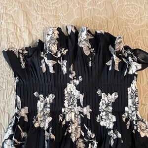 NEW! White House Black Market Floral Tube Top Size 8